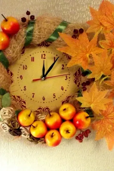 Осенняя поделка часы